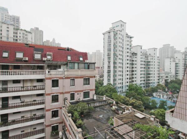 鎮江(jiang)市(shi)康馨傢(jia)園傢(jia)用(yong)中(zhong)央空調安(an)裝(zhuang)工(gong)程(cheng)