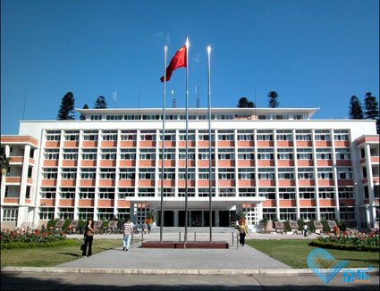 陝西省西安(an)高(gao)新(xin)區(qu)xx動(dòng)力(li)集(ji)團(tuán)-空調清(qing)洗維(wei)保工(gong)程(cheng)