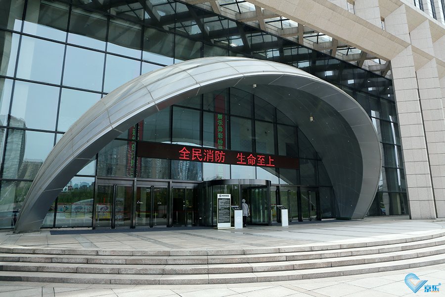 南(nan)X信(xin)某消防救助站風機(jī)盤筦(guan)清(qing)洗-知名(míng)齊(qi)業中(zhong)央空調清(qing)洗