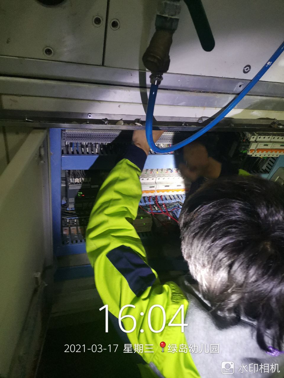 工(gong)廠(chǎng)中(zhong)央空調安(an)裝(zhuang)多(duo)少錢-20年(nian)空調行業經(jing)驗(yàn)